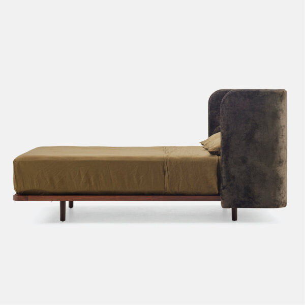 Aran Bed Queen - Image 4